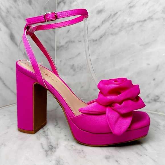 💕‼️‼️New Pink Rosette Platform Various Sizes New In Box - Picture 3 of 7